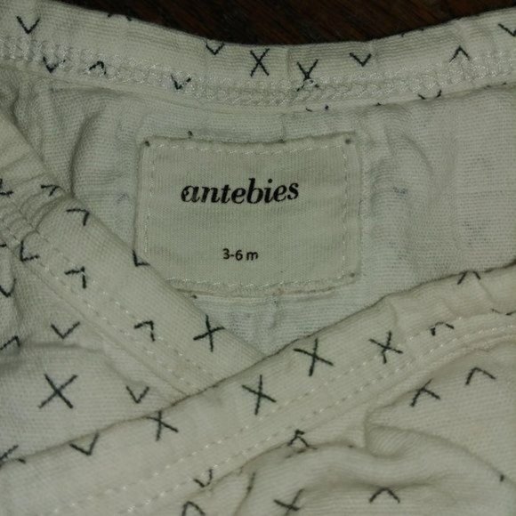 Carter's  Antebies Gender Neutral Bodysuit Bundle 3-6 mo Black/White Print - Picture 5 of 7